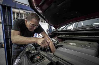 auto-repair car dealership